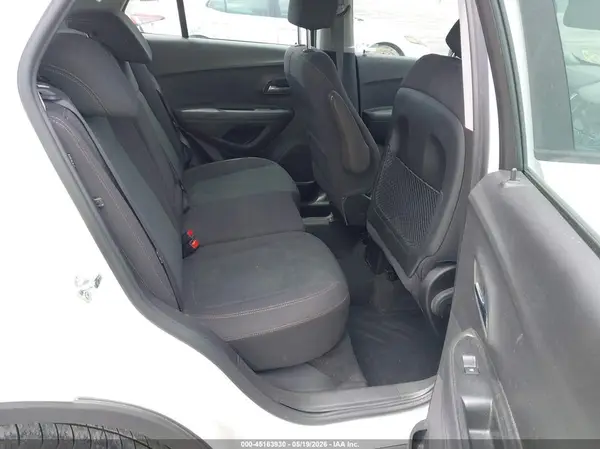 3GNCJKSB1KL323409 2019 CHEVROLET TRAX - Image 8
