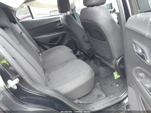 3GNCJKSB1KL331946 2019 CHEVROLET TRAX - Image 8