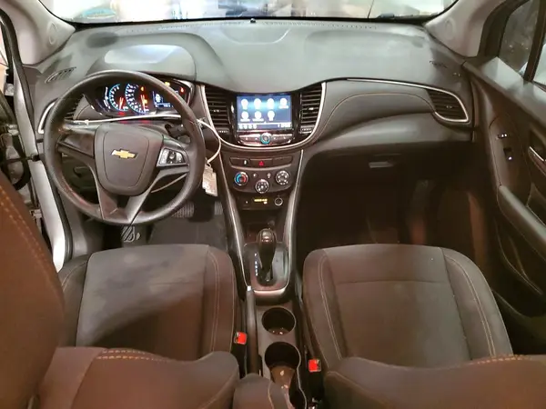 3GNCJKSB1KL335589 2019 CHEVROLET TRAX - Image 8