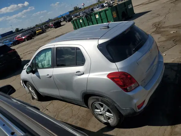 3GNCJKSB1KL358578 2019 CHEVROLET TRAX - Image 2