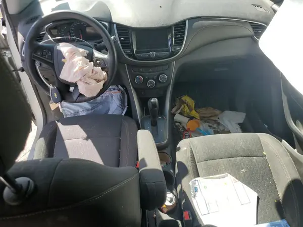 3GNCJKSB1KL358578 2019 CHEVROLET TRAX - Image 8
