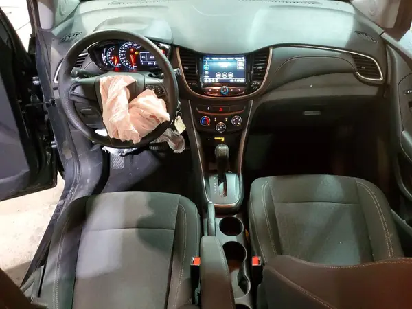 3GNCJKSB1KL391225 2019 CHEVROLET TRAX - Image 8