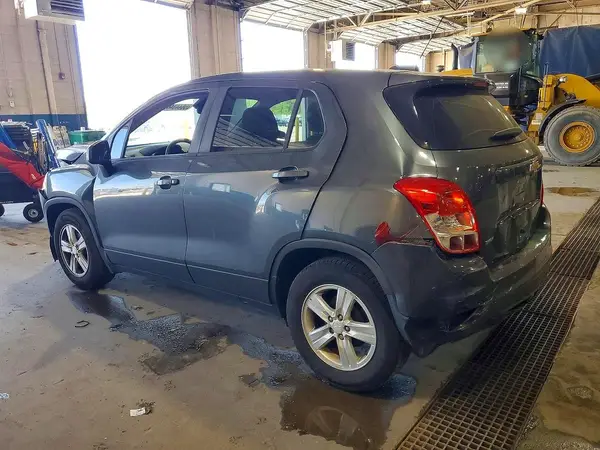 3GNCJKSB1KL392746 2019 CHEVROLET TRAX - Image 2