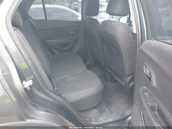 3GNCJKSB1KL399308 2019 CHEVROLET TRAX - Image 8