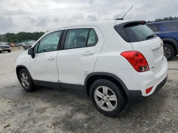 3GNCJKSB1LL132154 2020 CHEVROLET TRAX - Image 2