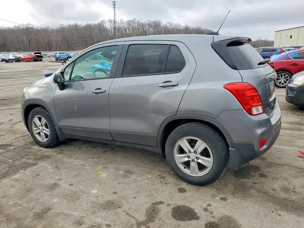 3GNCJKSB1LL134373 2020 CHEVROLET TRAX - Image 2