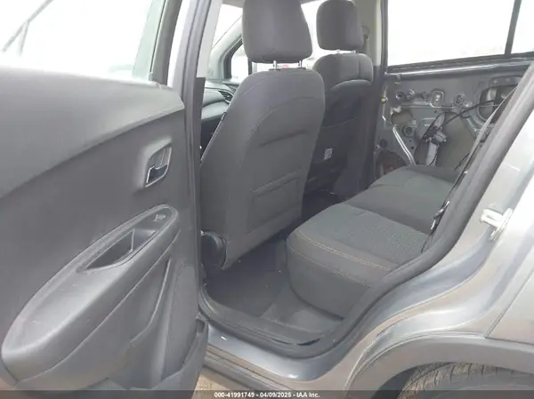 3GNCJKSB1LL137127 2020 CHEVROLET TRAX - Image 8