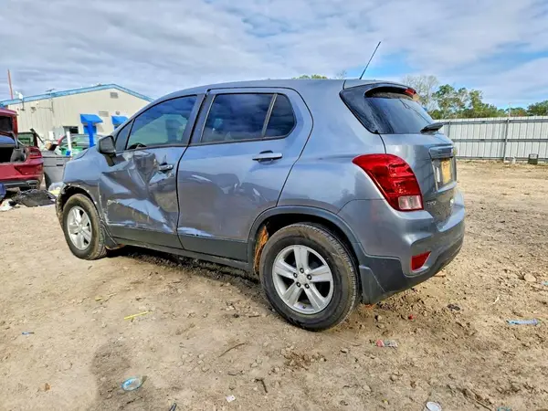 3GNCJKSB1LL146152 2020 CHEVROLET TRAX - Image 2
