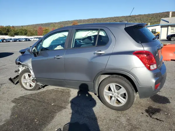 3GNCJKSB1LL158298 2020 CHEVROLET TRAX - Image 2