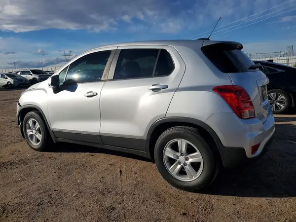 3GNCJKSB1LL194203 2020 CHEVROLET TRAX - Image 2