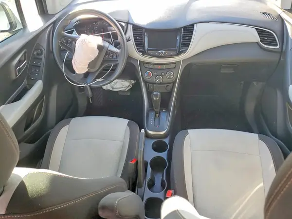 3GNCJKSB1LL194203 2020 CHEVROLET TRAX - Image 8