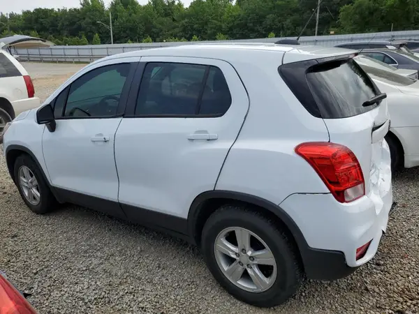 3GNCJKSB1LL219018 2020 CHEVROLET TRAX - Image 2