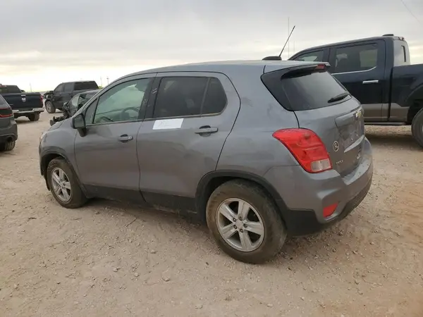 3GNCJKSB1LL223313 2020 CHEVROLET TRAX - Image 2
