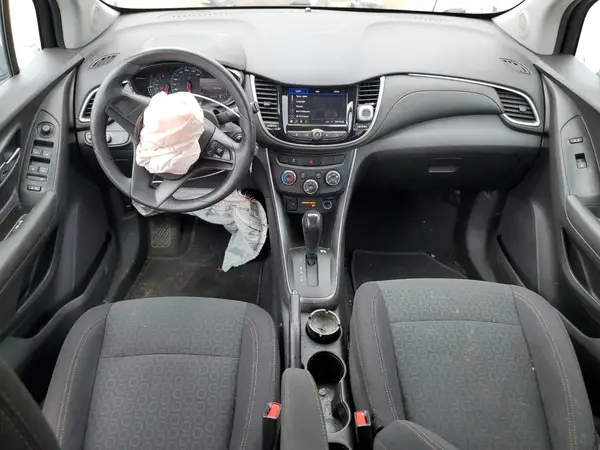 3GNCJKSB1LL230648 2020 CHEVROLET TRAX - Image 8