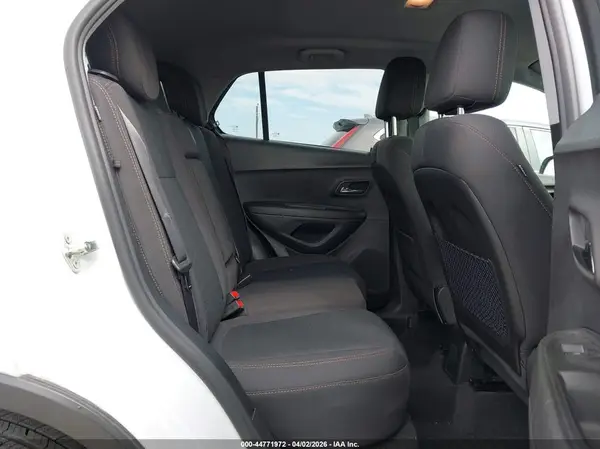 3GNCJKSB1LL297136 2020 CHEVROLET TRAX - Image 8
