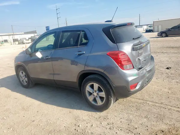 3GNCJKSB1LL298223 2020 CHEVROLET TRAX - Image 2