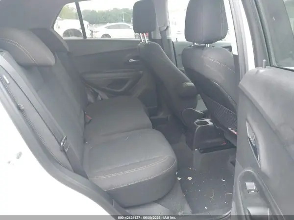 3GNCJKSB1LL304974 2020 CHEVROLET TRAX - Image 8
