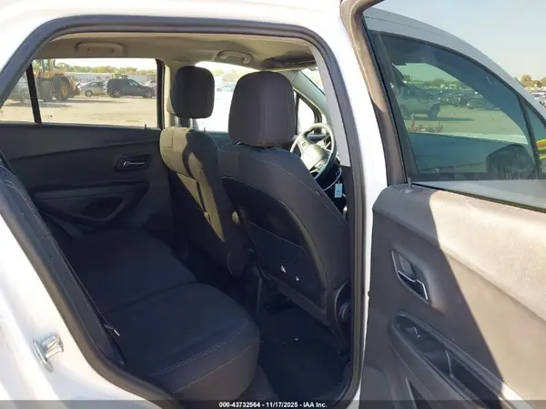 3GNCJKSB1LL316462 2020 CHEVROLET TRAX - Image 8