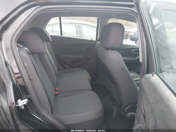 3GNCJKSB1LL322973 2020 CHEVROLET TRAX - Image 8