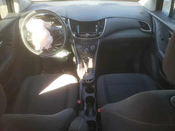 3GNCJKSB1LL329504 2020 CHEVROLET TRAX - Image 8