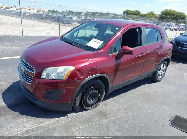 3GNCJKSB2GL216974 2016 CHEVROLET TRAX - Image 2