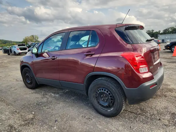 3GNCJKSB2GL222581 2016 CHEVROLET TRAX - Image 2