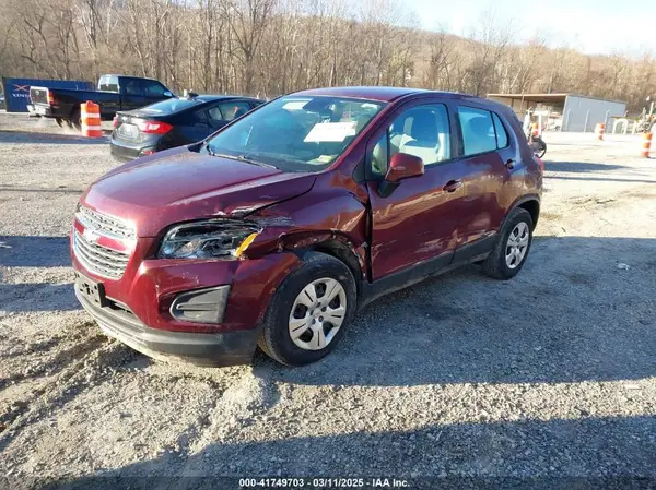 3GNCJKSB2GL223651 2016 CHEVROLET TRAX - Image 2