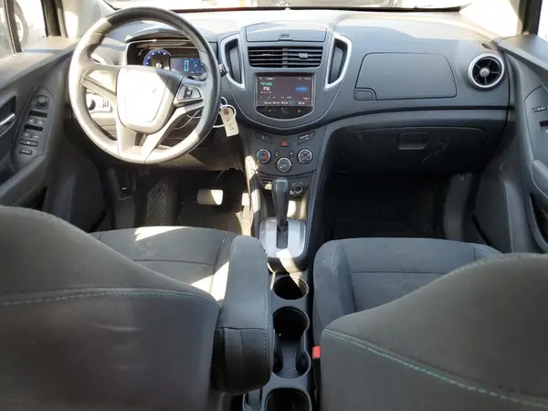 3GNCJKSB2GL225609 2016 CHEVROLET TRAX - Image 8