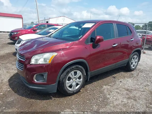 3GNCJKSB2GL246346 2016 CHEVROLET TRAX - Image 2