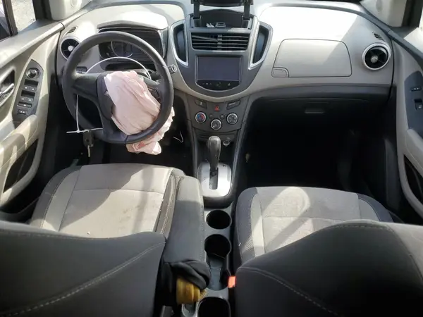 3GNCJKSB2GL248744 2016 CHEVROLET TRAX - Image 8