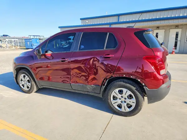 3GNCJKSB2GL249120 2016 CHEVROLET TRAX - Image 2