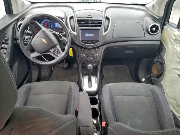 3GNCJKSB2GL249750 2016 CHEVROLET TRAX - Image 8