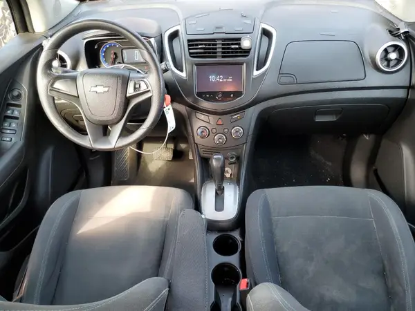 3GNCJKSB2GL250381 2016 CHEVROLET TRAX - Image 8