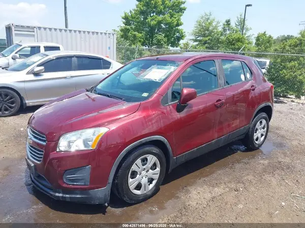 3GNCJKSB2GL268055 2016 CHEVROLET TRAX - Image 2