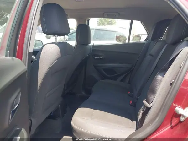 3GNCJKSB2GL268055 2016 CHEVROLET TRAX - Image 8