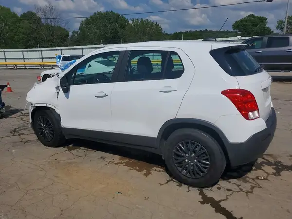 3GNCJKSB2GL272123 2016 CHEVROLET TRAX - Image 2