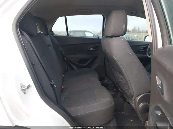 3GNCJKSB2GL272994 2016 CHEVROLET TRAX - Image 8