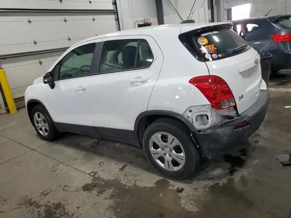 3GNCJKSB2GL273093 2016 CHEVROLET TRAX - Image 2