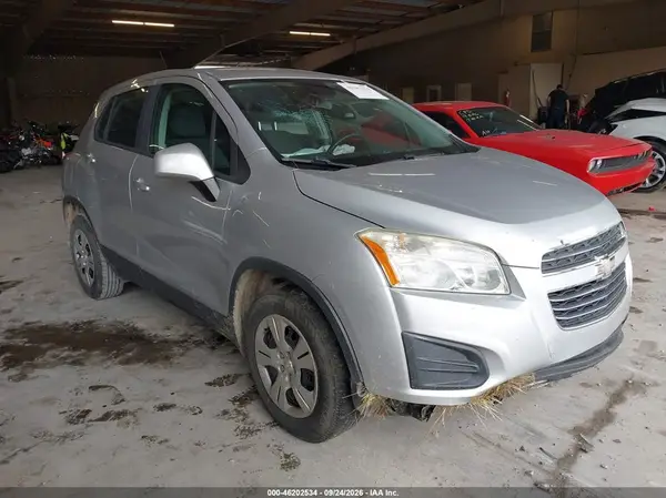3GNCJKSB2GL276138 2016 CHEVROLET TRAX - Image 1