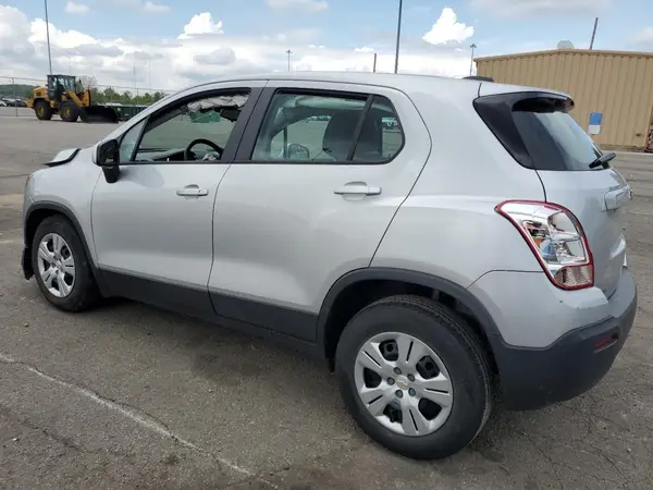 3GNCJKSB2GL278763 2016 CHEVROLET TRAX - Image 2