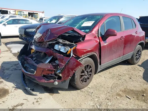 3GNCJKSB2HL132977 2017 CHEVROLET TRAX - Image 2