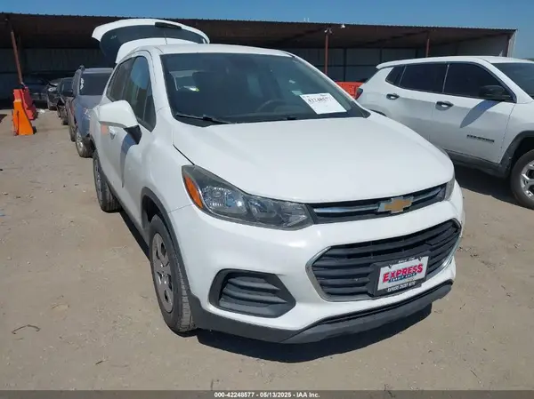 3GNCJKSB2HL160455 2017 CHEVROLET TRAX - Image 1