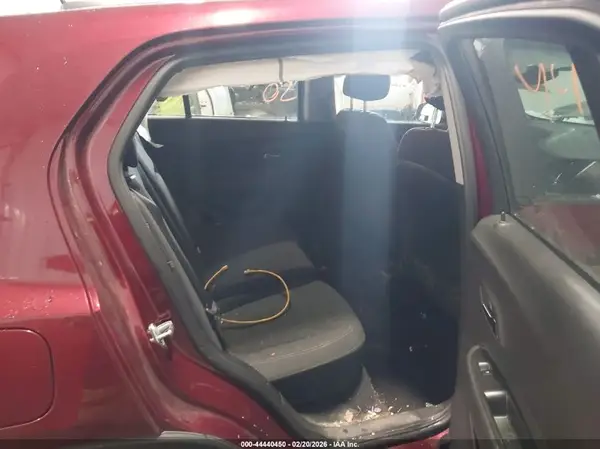 3GNCJKSB2HL164005 2017 CHEVROLET TRAX - Image 8