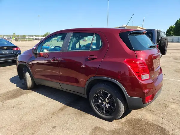 3GNCJKSB2HL193763 2017 CHEVROLET TRAX - Image 2