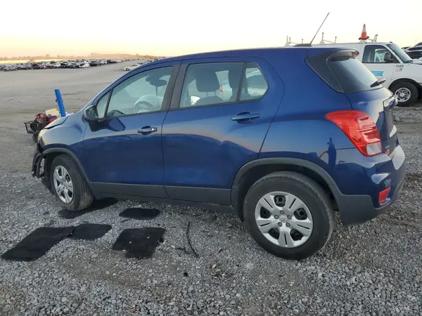 3GNCJKSB2HL198106 2017 CHEVROLET TRAX - Image 2