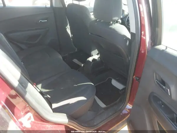 3GNCJKSB2HL227989 2017 CHEVROLET TRAX - Image 8