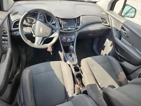 3GNCJKSB2HL235817 2017 CHEVROLET TRAX - Image 8