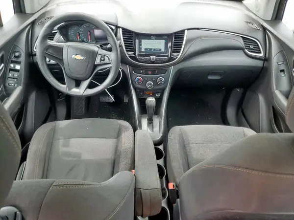 3GNCJKSB2HL257509 2017 CHEVROLET TRAX - Image 8