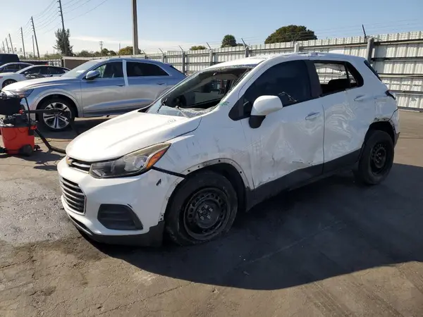 3GNCJKSB2HL271684 2017 CHEVROLET TRAX - Image 1