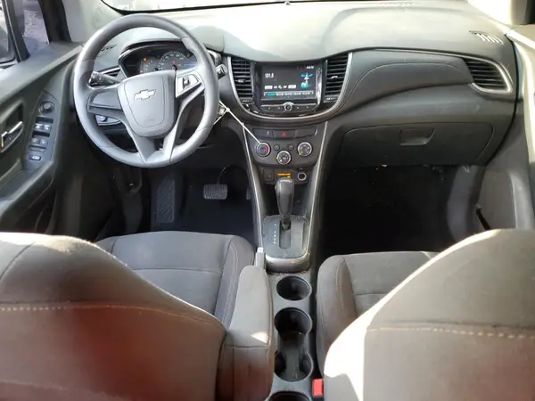 3GNCJKSB2HL274942 2017 CHEVROLET TRAX - Image 8